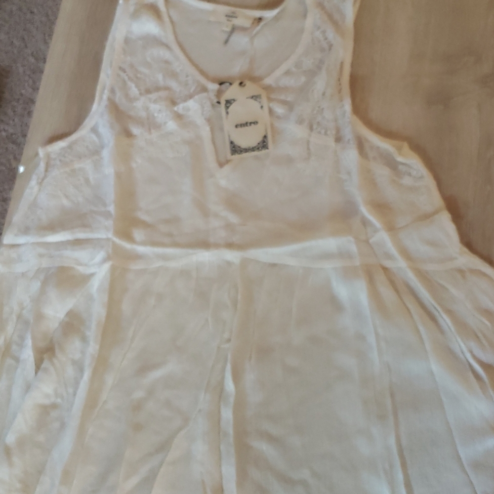 New boutique lace yoke tank top - Picture 8 of 12